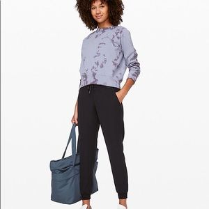 Lululemon on the fly joggers